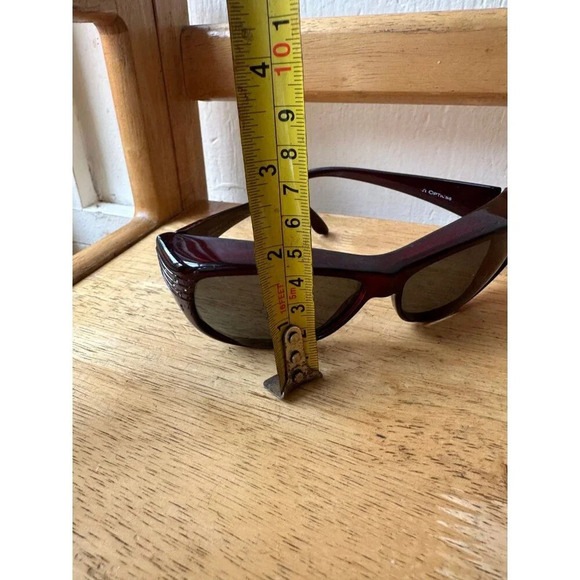 Women’s Sunglasses with Small Jewels - Picture 2 of 8